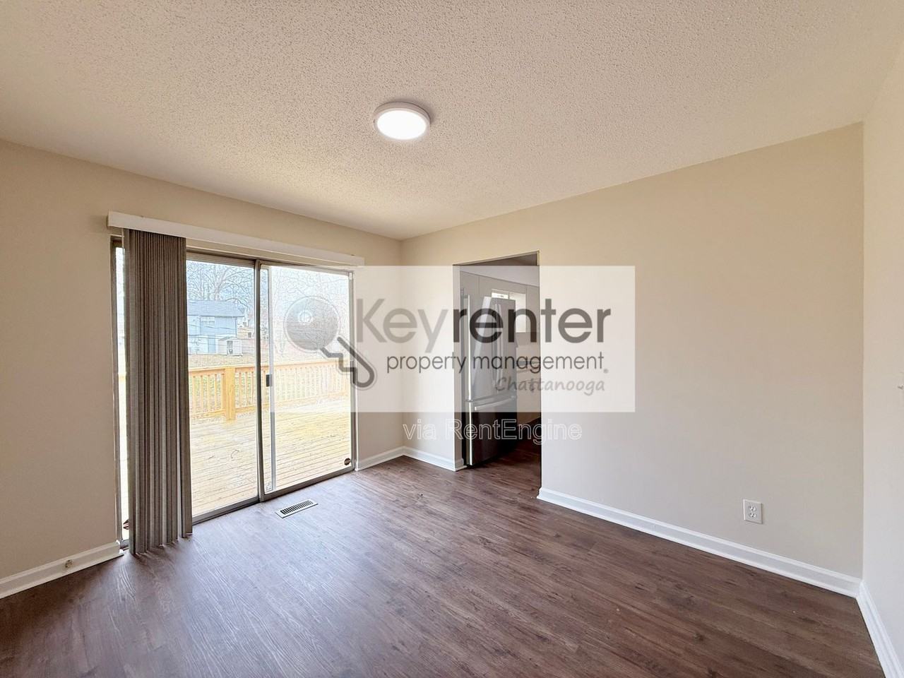 8225 Cavan Cir - Photo 4 of 19