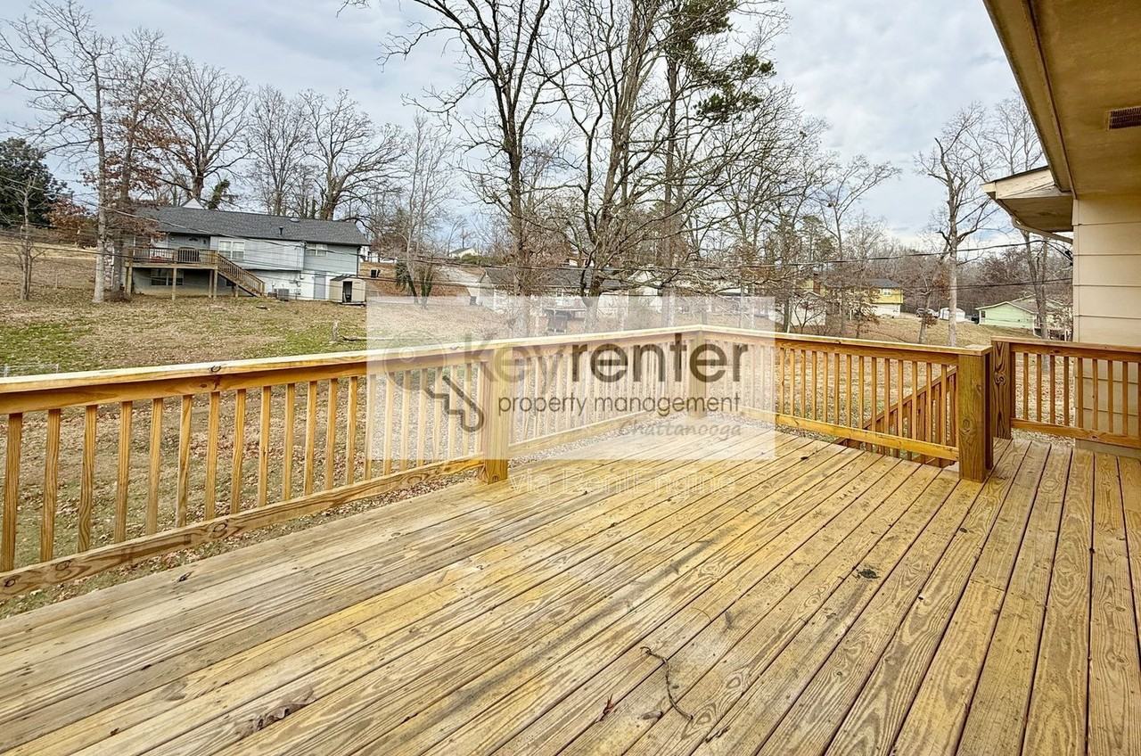 8225 Cavan Cir - Photo 6 of 19