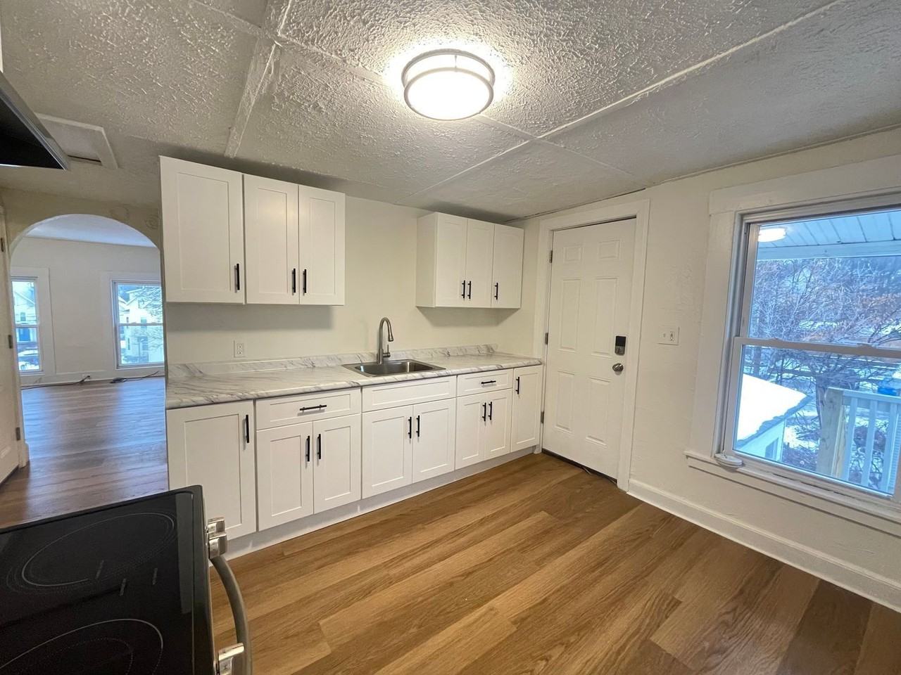 33 Malvern St #3 - Photo 3 of 19