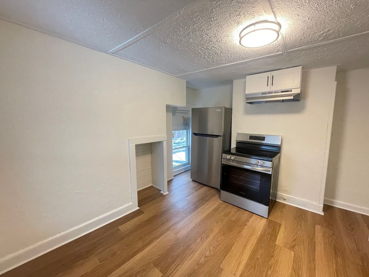 33 Malvern St #3 - Photo 5 of 19