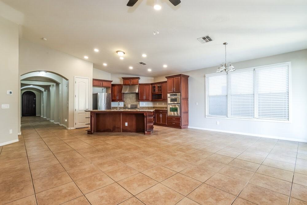 4132 W Lydia Ln - Photo 5 of 16