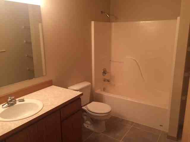 15910 94th Avenue Ct E #B - Photo 5 of 10