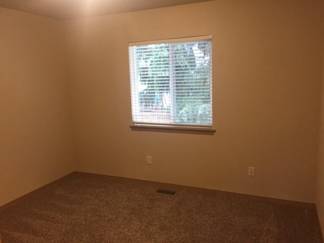 15910 94th Avenue Ct E #B - Photo 7 of 10