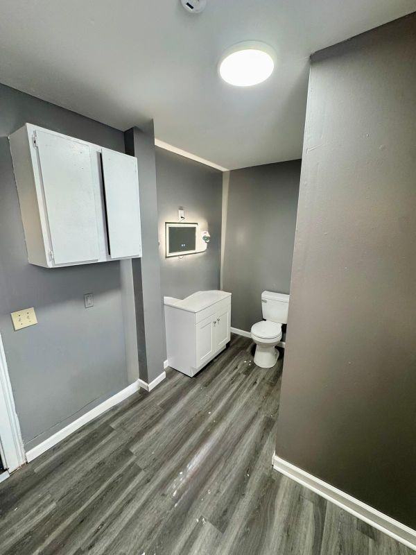 114 S Carbon St - Photo 7 of 14