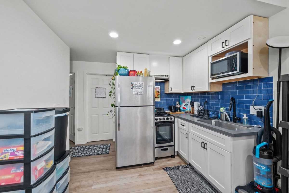 5371 Saxon St - Photo 4 of 16