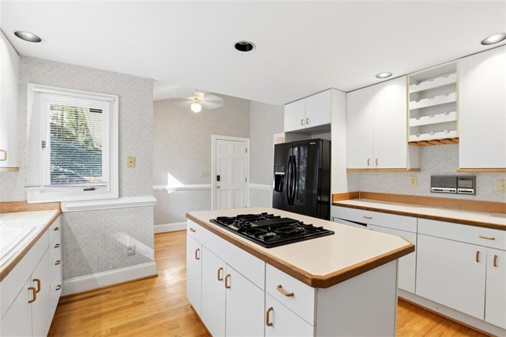 3959 Randall Mill Rd Nw - Photo 5 of 29