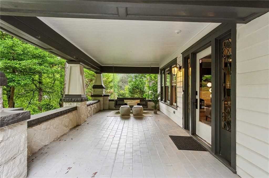 843 Monroe Dr Ne - Photo 3 of 50