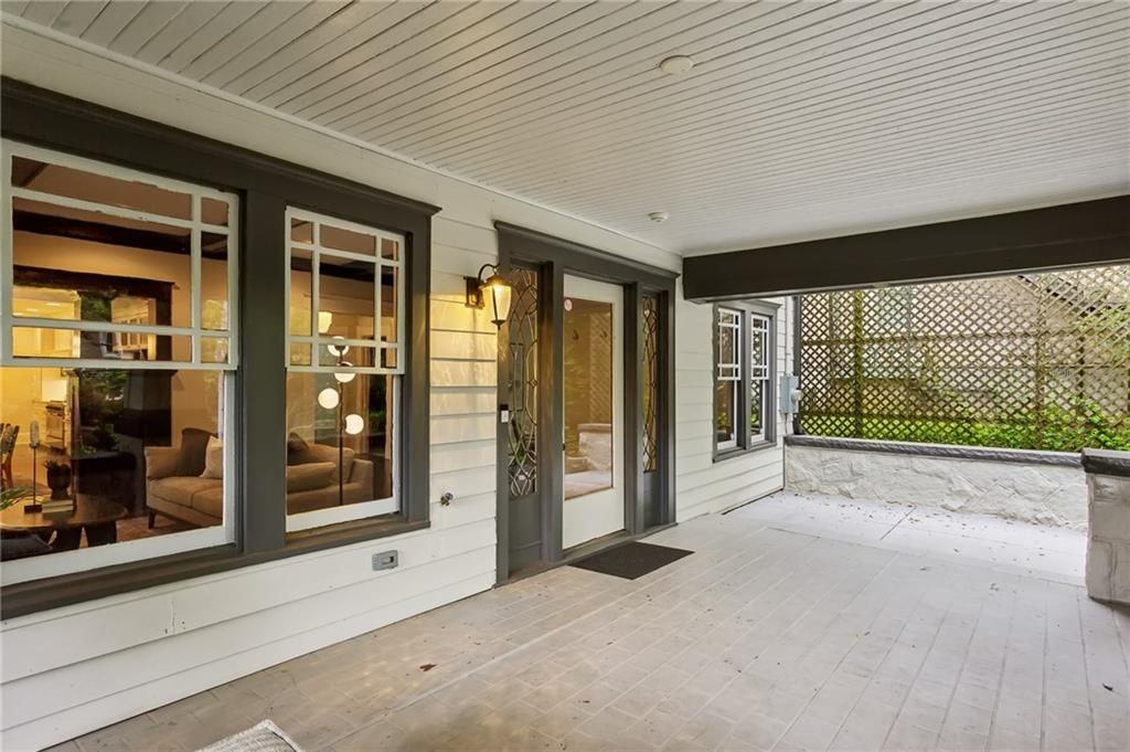 843 Monroe Dr Ne - Photo 4 of 50