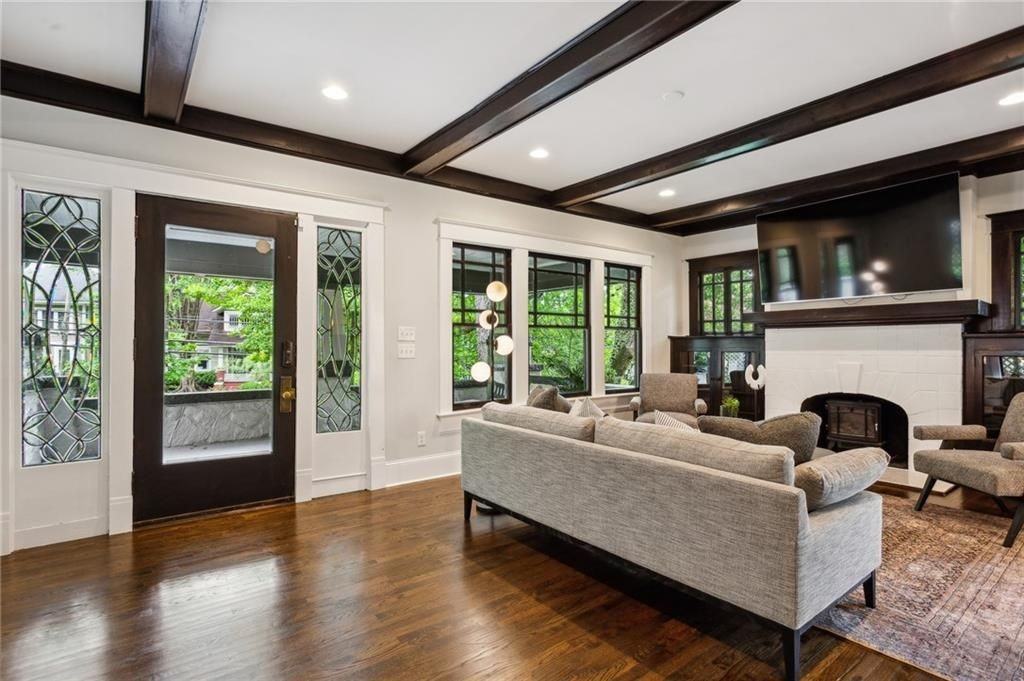 843 Monroe Dr Ne - Photo 7 of 50