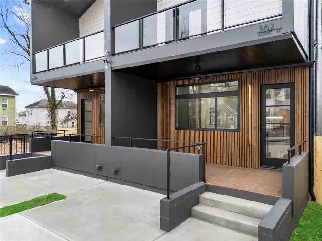 582 Hope St Sw - Photo 4 of 17