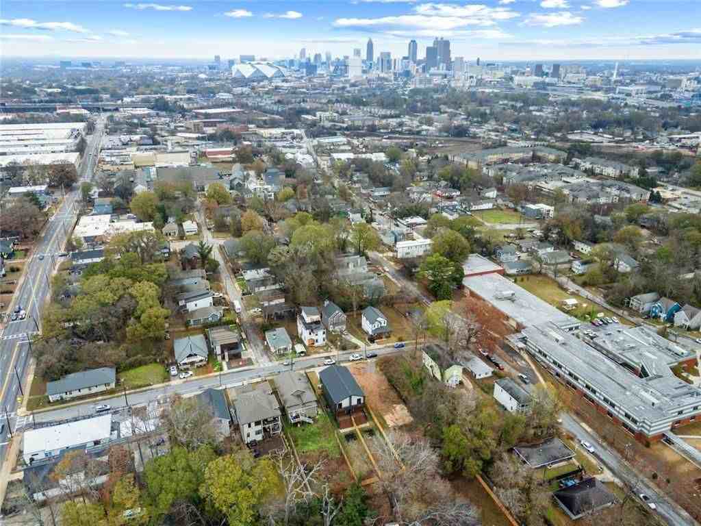 582 Hope St Sw - Photo 7 of 17