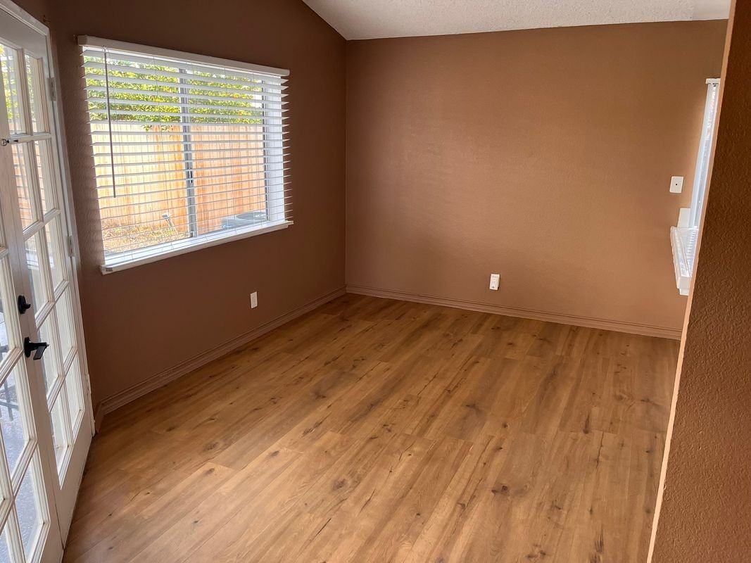 24418 Electra Ct - Photo 4 of 14