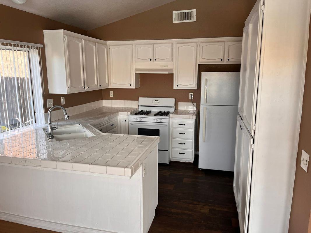 24418 Electra Ct - Photo 7 of 14