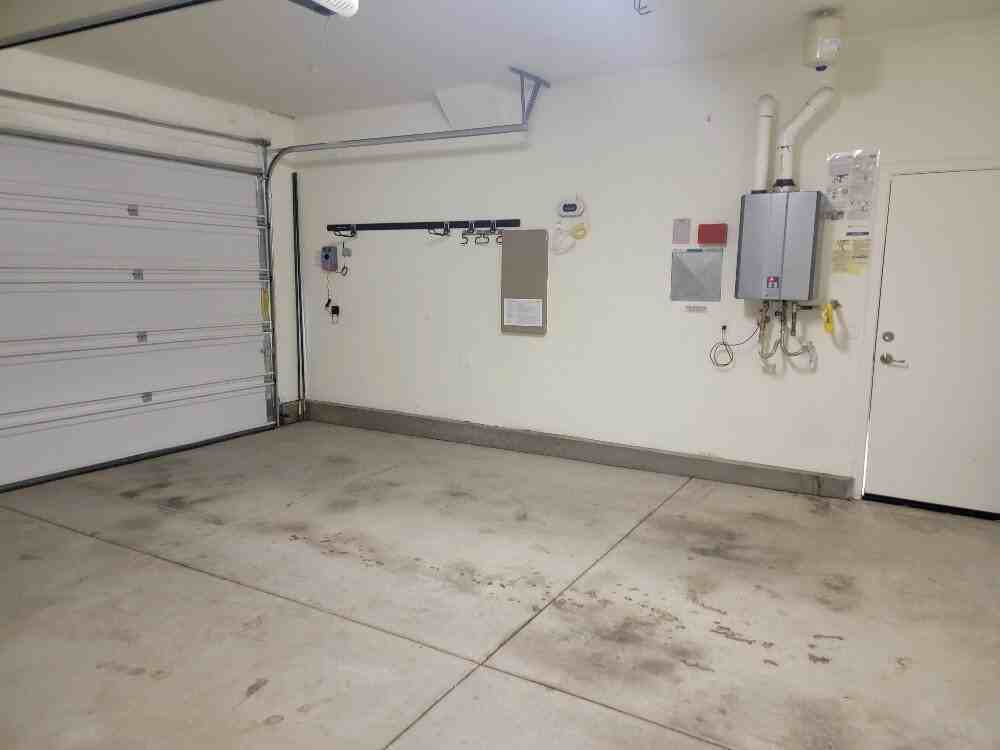 6016 Terra Ln - Photo 7 of 35