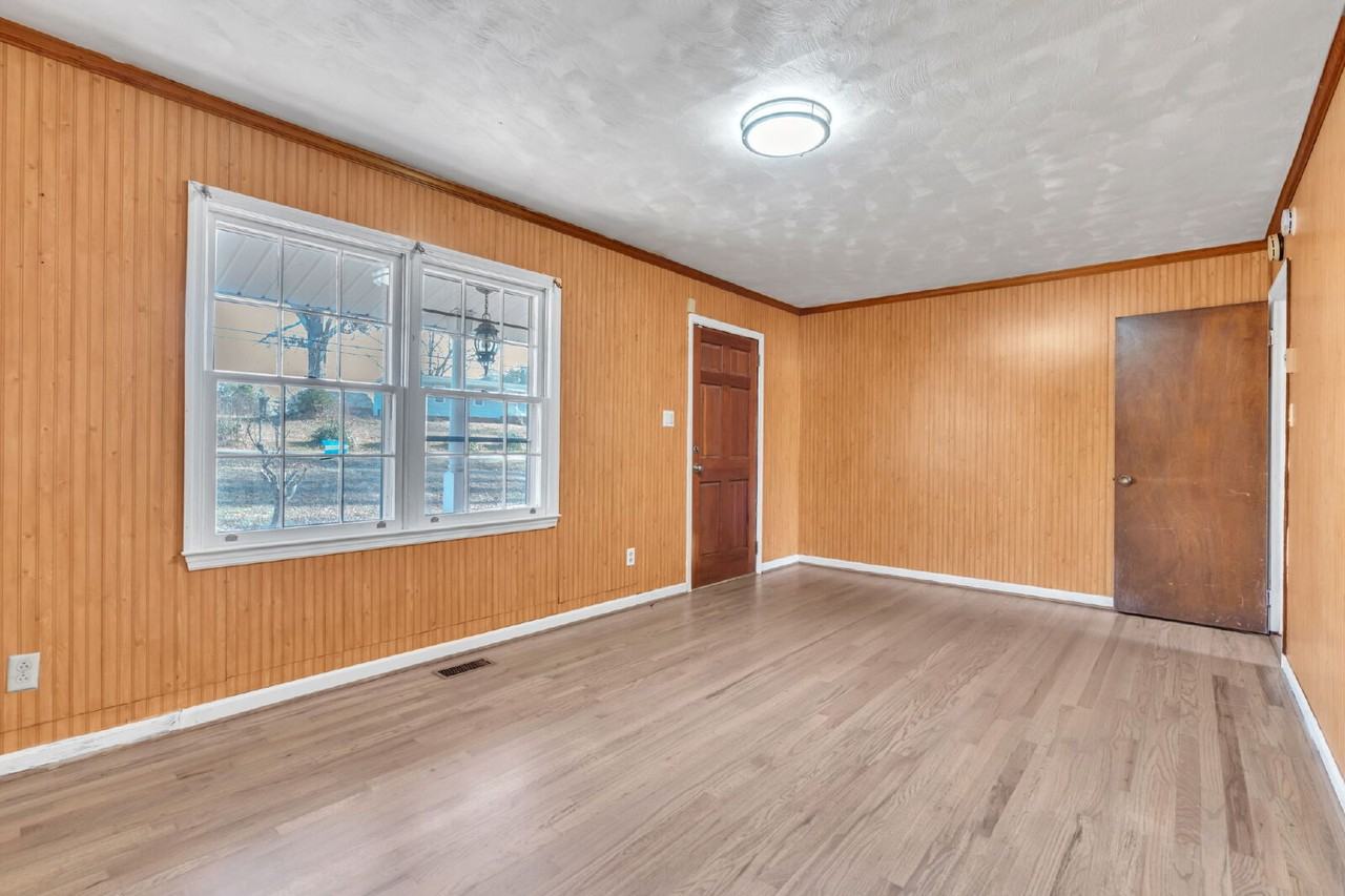 107 Rosewood Cir - Photo 5 of 27