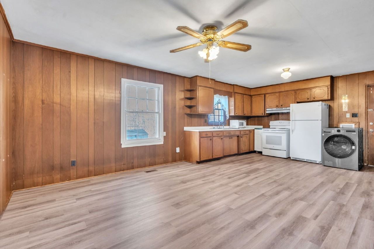 107 Rosewood Cir - Photo 7 of 27