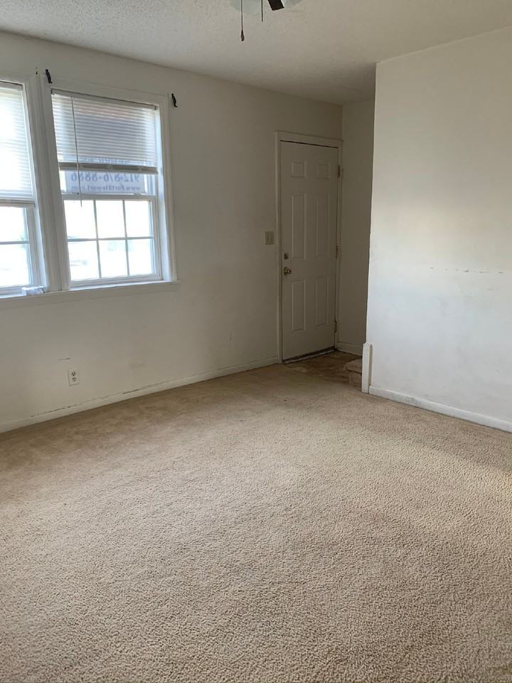 316A Pleasant St - Photo 4 of 11