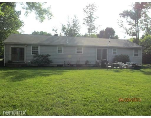 213 Hayden Rowe St - Photo 3 of 3