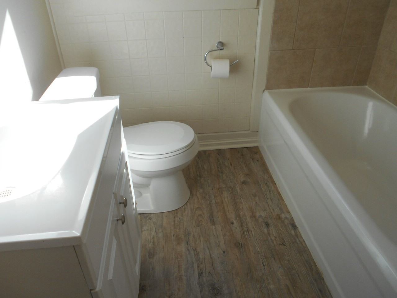 2207 26th St - Photo 7 of 10