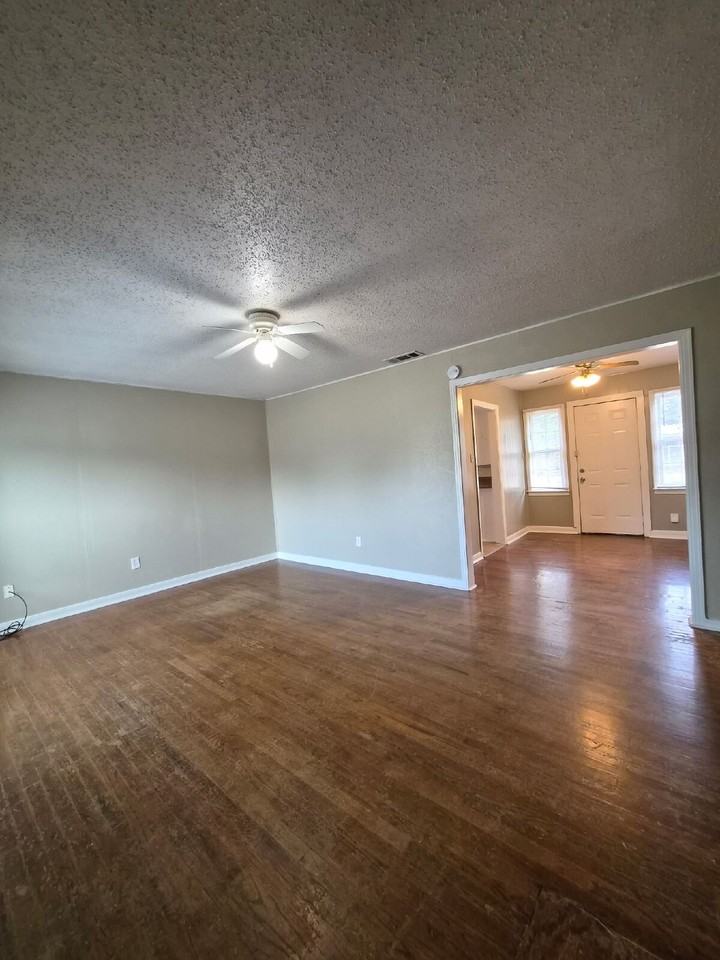 3506 26th St - Photo 4 of 13