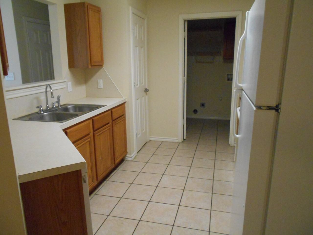 808 N Evanston Ave - Photo 4 of 13