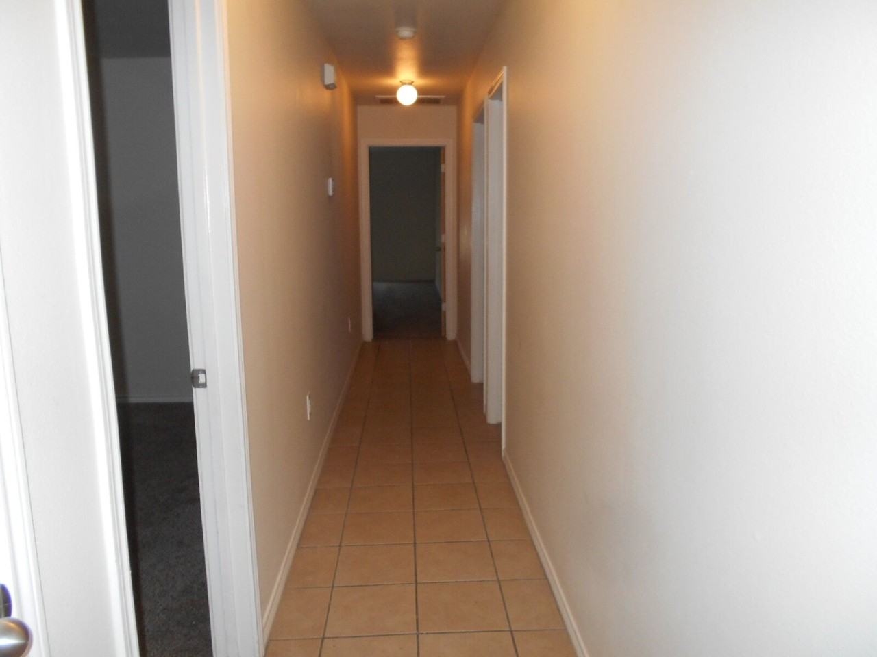 808 N Evanston Ave - Photo 5 of 13