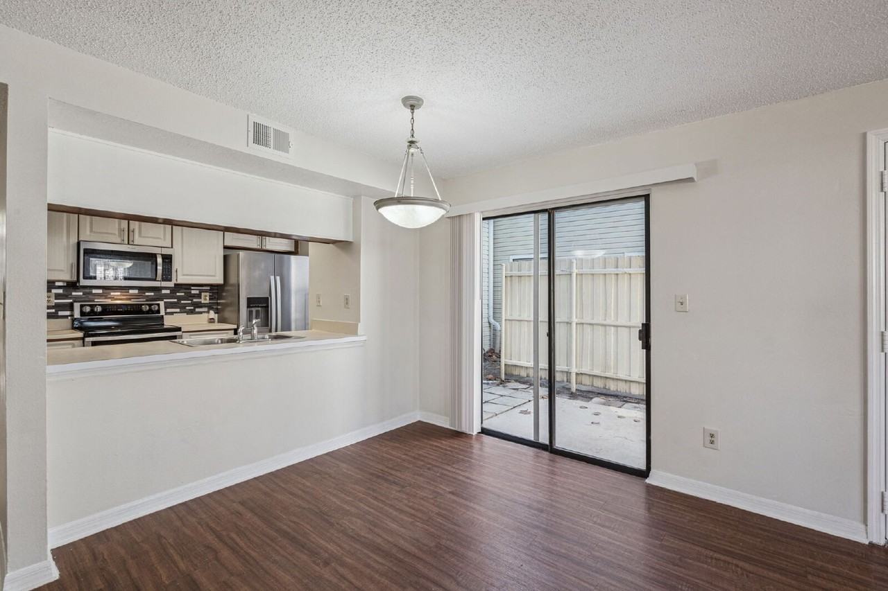 2902 Fox Squirrel Dr - Photo 7 of 28