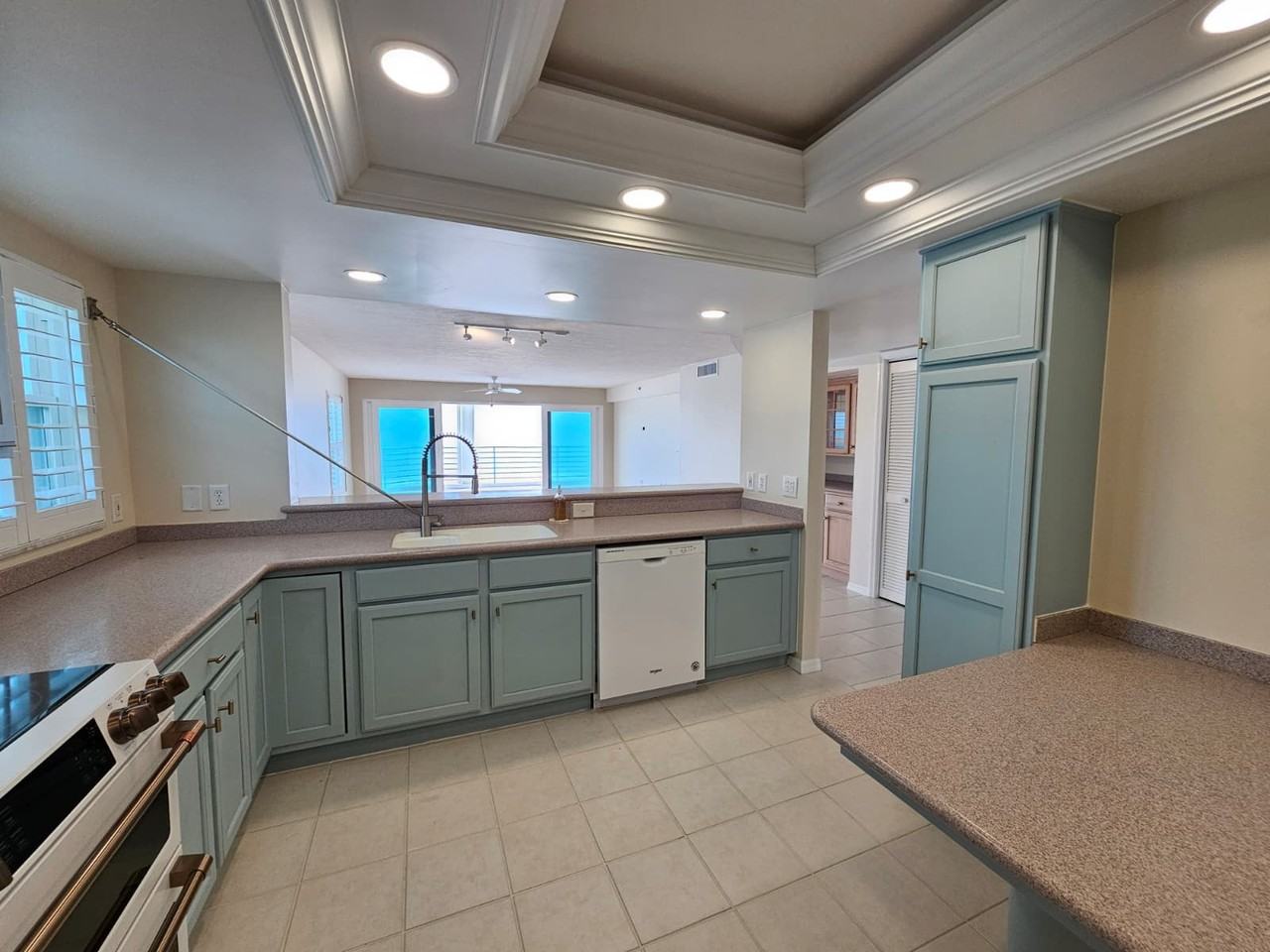 571 Highway #401 - Photo 6 of 32