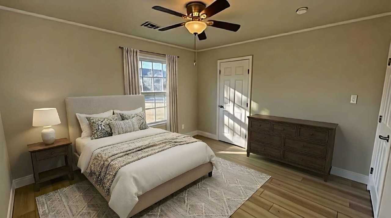 2605 Nw 34th St - Photo 7 of 11