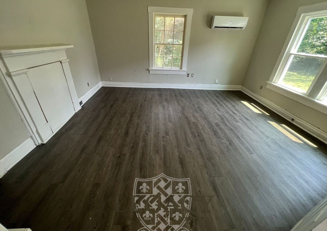 913 N Maple St #B - Photo 2 of 4