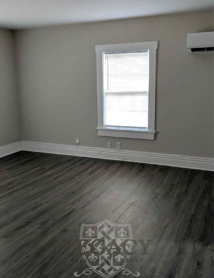 913 N Maple St #B - Photo 4 of 4