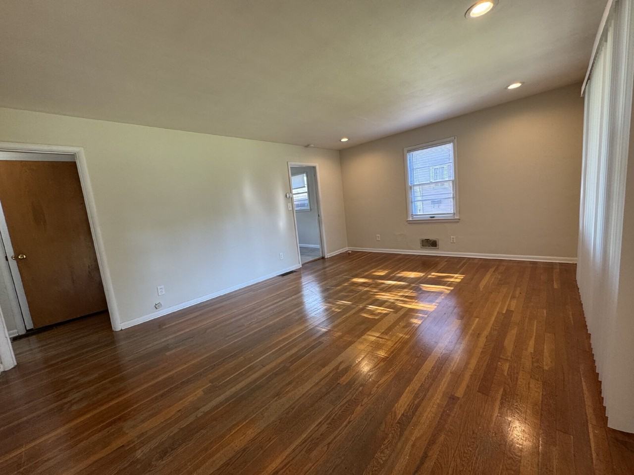 2449 S 8th St - Photo 2 of 21