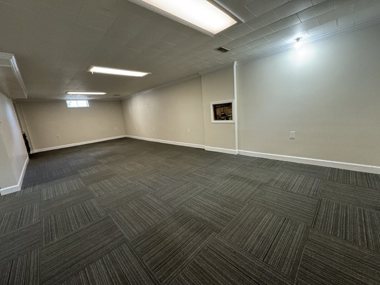 2449 S 8th St - Photo 3 of 21