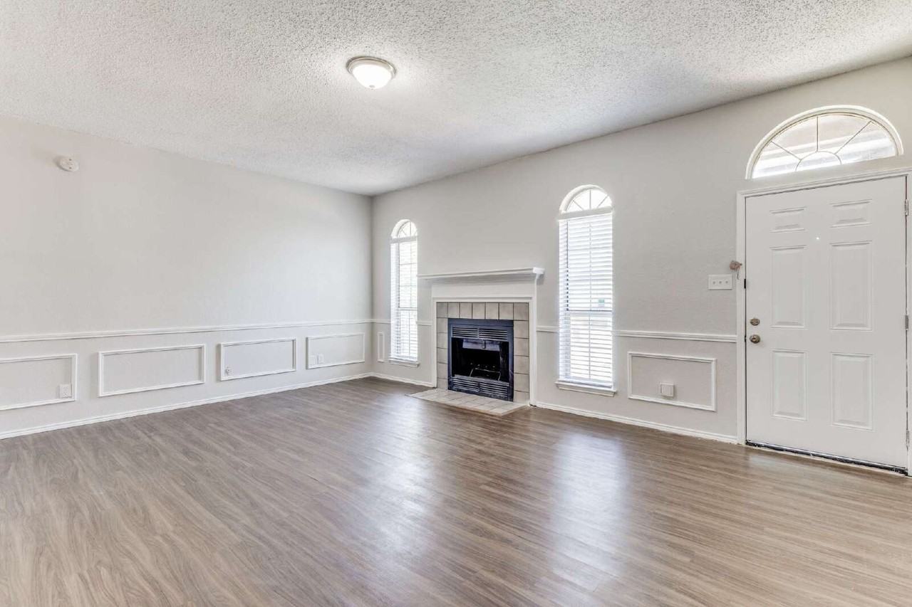 5008 Santa Fe Ct - Photo 4 of 25