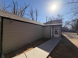featured image of 2205 25th St #REAR