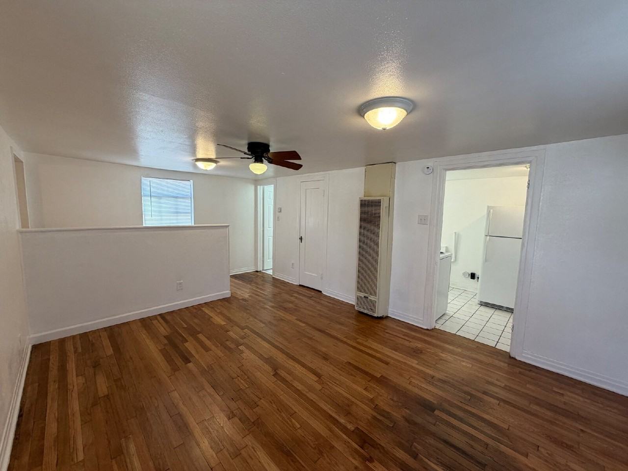 2205 25th St #REAR - Photo 2 of 8