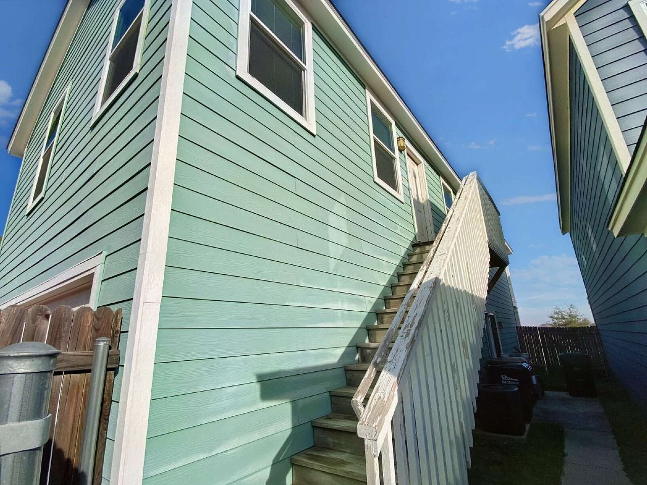 1721 Arbor Knot Drive - Garage Apartment - Photo 3 of 15