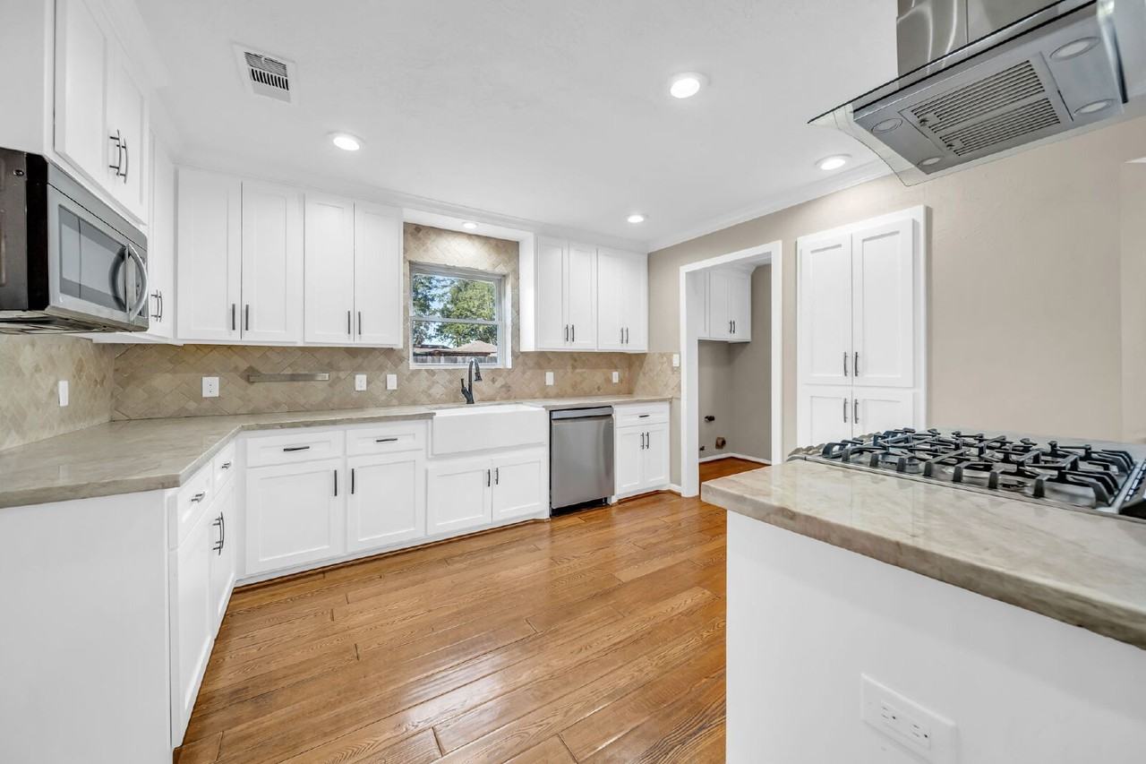 115 Heather Ln - Photo 5 of 36