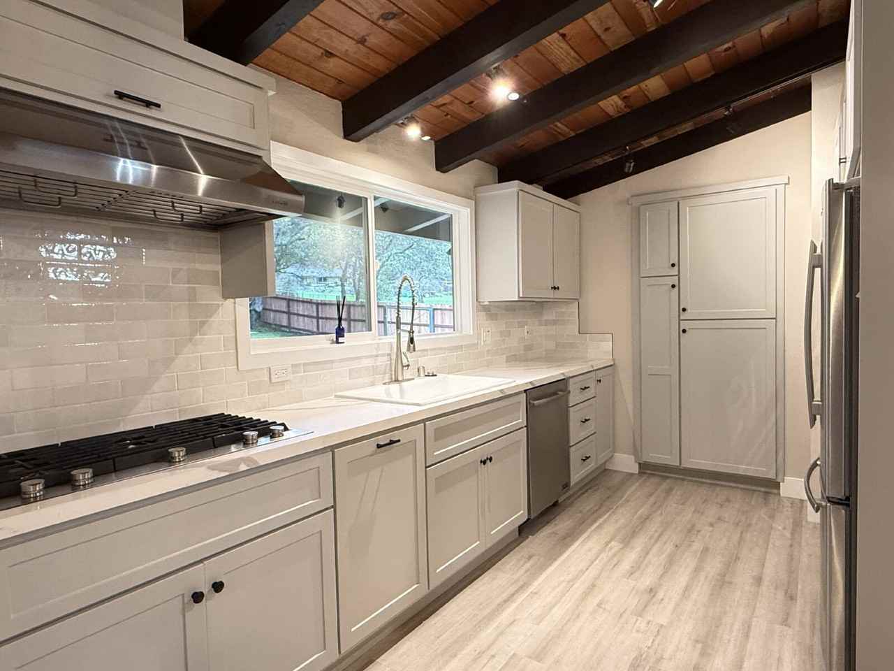 1 Fawn Ln - Photo 5 of 19