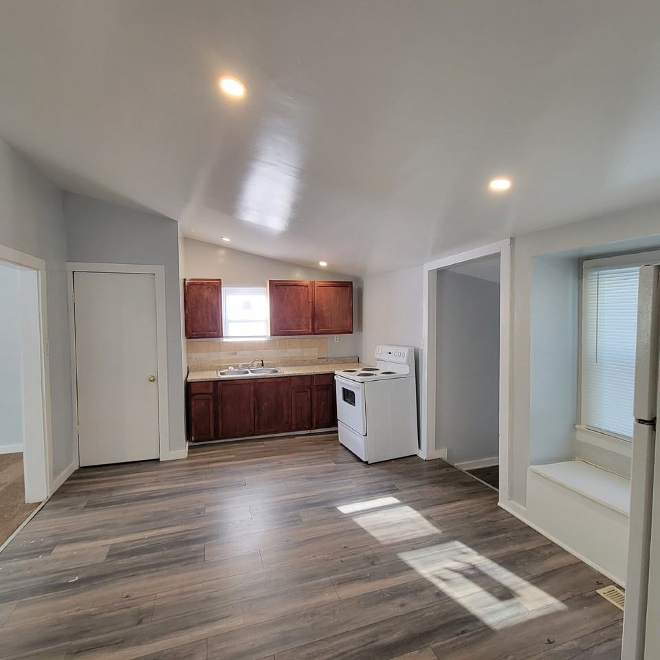 3520 Ralston Ave - Photo 5 of 6