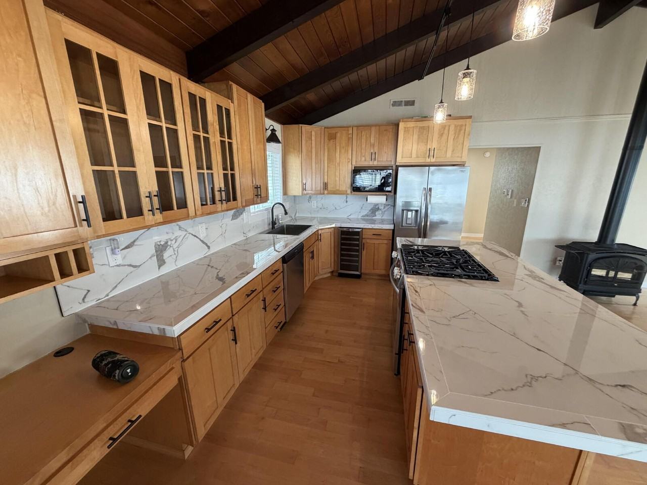 1879 N Jantzen Ave - Photo 4 of 11