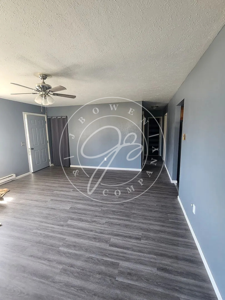 1607 Pemberville Rd - Photo 2 of 9