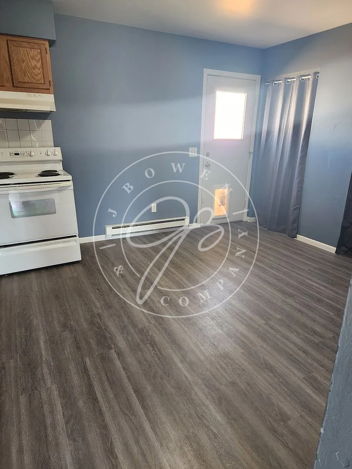 1607 Pemberville Rd - Photo 5 of 9