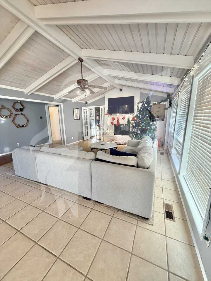 3013 Old Mallard Rd - Photo 5 of 27