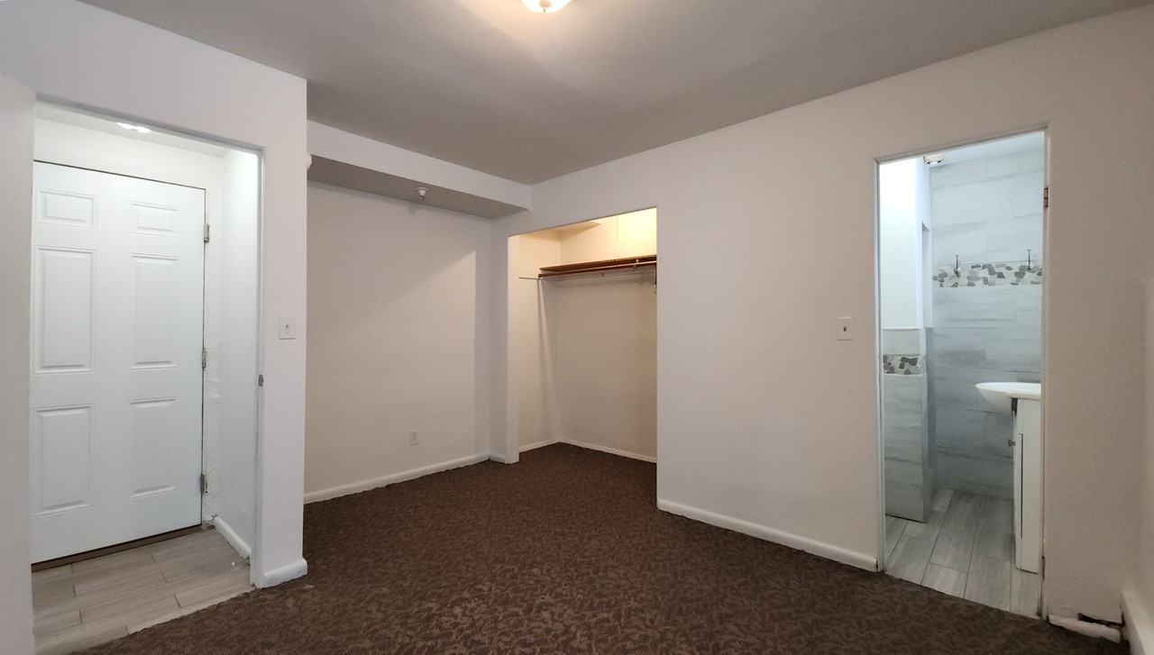 1201 11 1/2 St N #2 - Photo 7 of 25