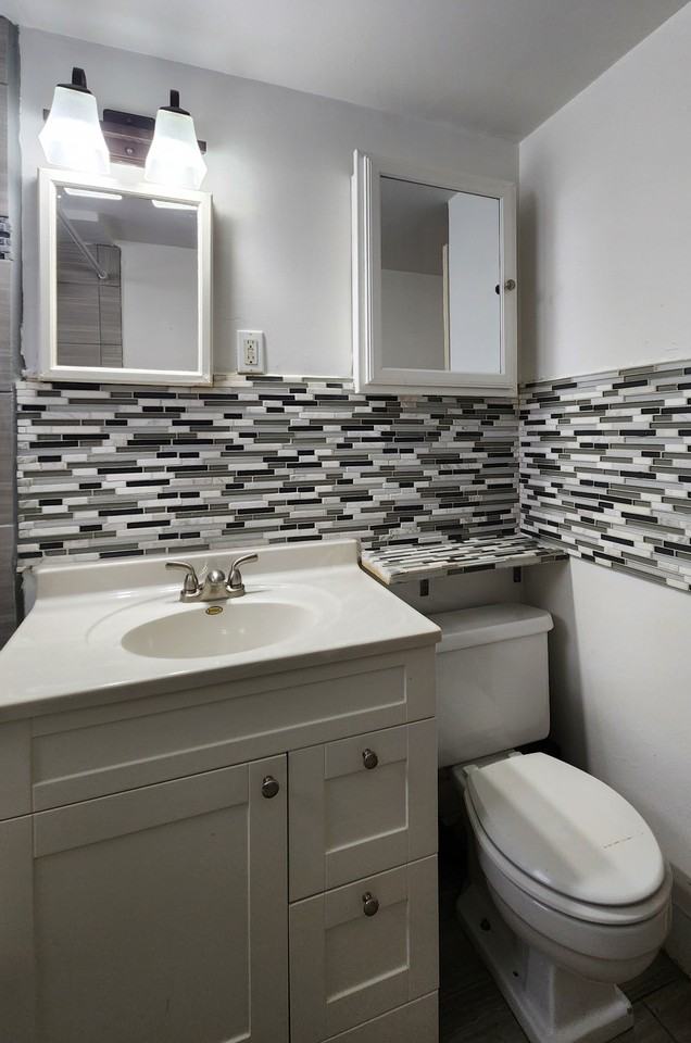 1201 11 1/2 St N #2 - Photo 3 of 25