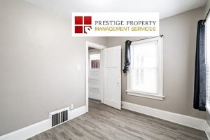 featured image of 5832 W Walker St #UPPER