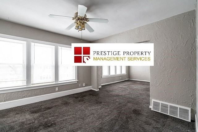 5832 W Walker St - Photo 2 of 10