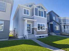 featured image of 3537 6 Ave Sw