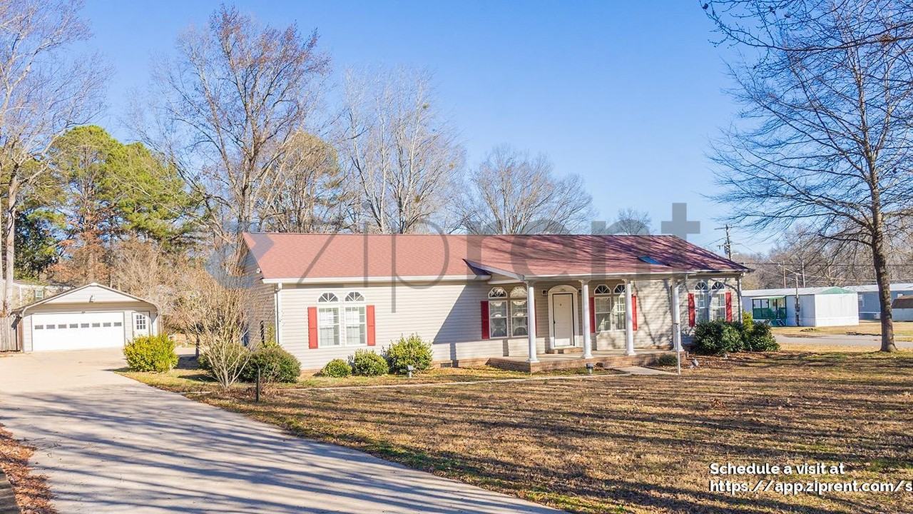 1108 Lone Oak Rd - Photo 5 of 20